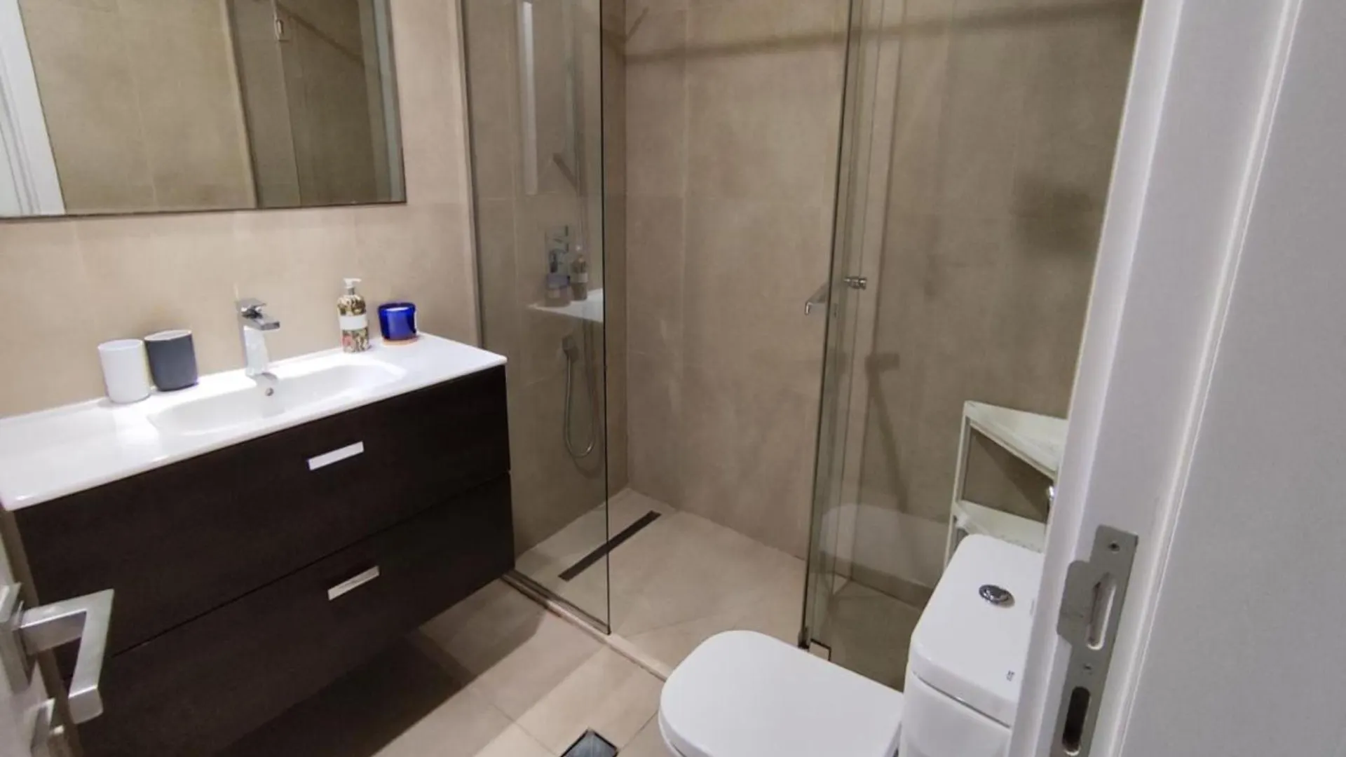 Phaedrus Living Dubai Marina Arcade Residence 703